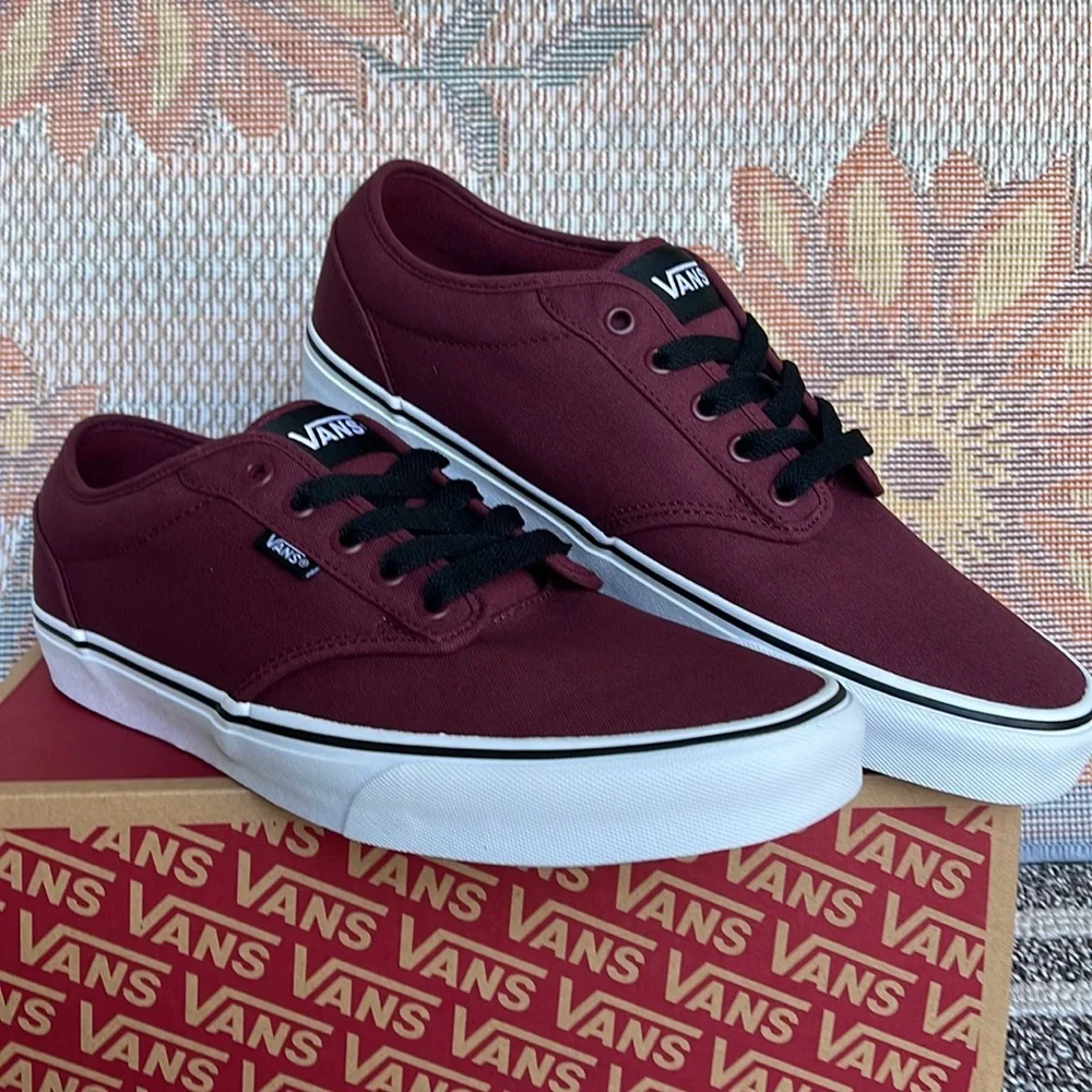Vans WMNS Atwood
(Canvas) Oxblood/White
VN000TUY8J3
Sneakers - Picture 6 of 16